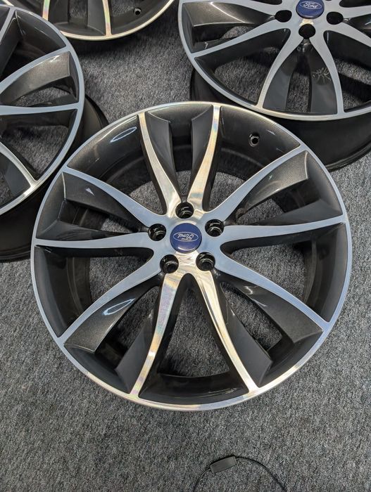 Легкосплавні диски Volvo Ford 5*108 R20 5/108 20 ET 49