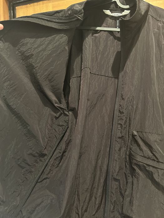 Vendo casaco Rains