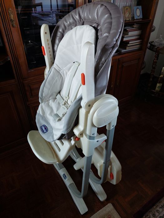 Cadeira refeição bebé