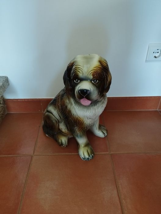 Cão de porcelana