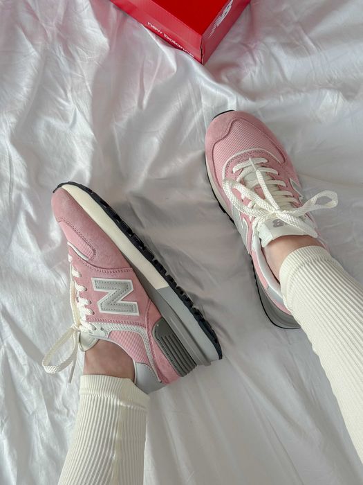 Жіночі кросівки New Balance 574 Pink (36-41) — рожеві Нью Беланс, замша, легкі та стильні, на весну-осінь