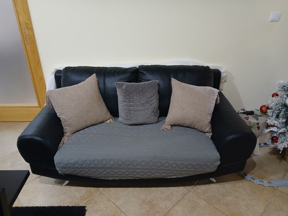 Sofá sala preto  2 lugares