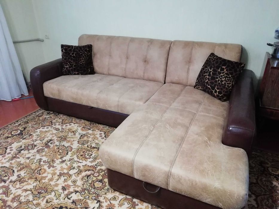 Продам! Угловой диван и кресло. Сост-е нового.