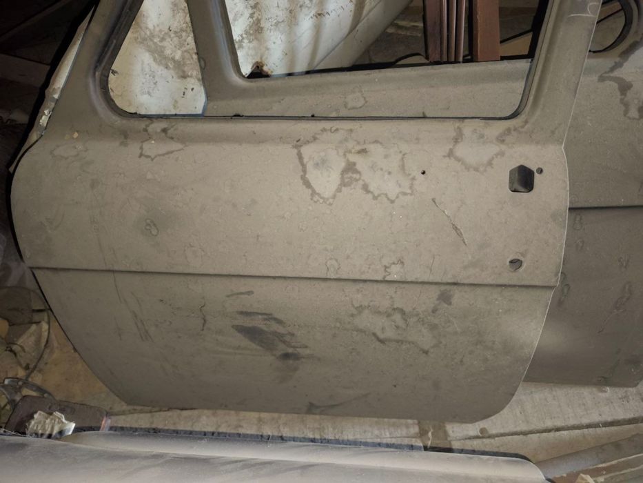 Двери, крылья, капот газ 21