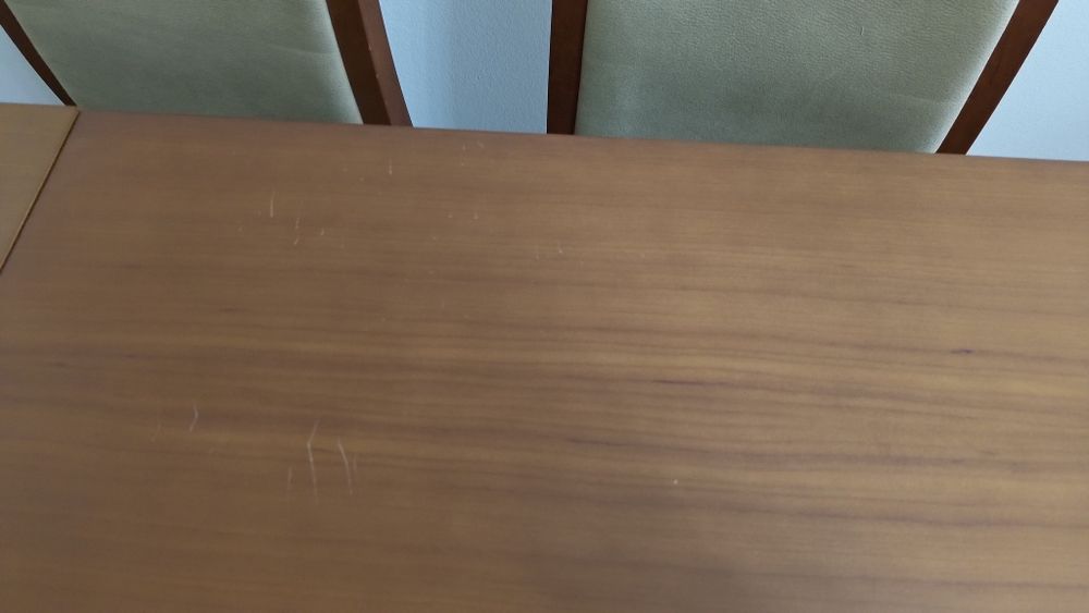 Mesa extensivel em Cerejeira com 5 cadeiras