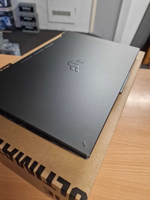 Laptop Asus TUF Gaming A17 FA707NV Nowy
