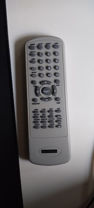 DVD/ CD/ MP3 player com comando NOVO