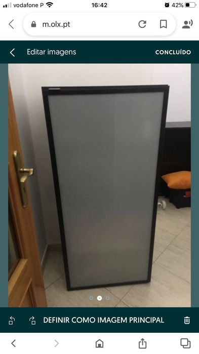 Móvel de sala com arrumação