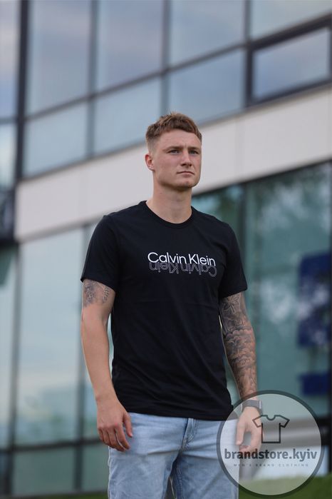Футболка Calvin Klein black t-shirt