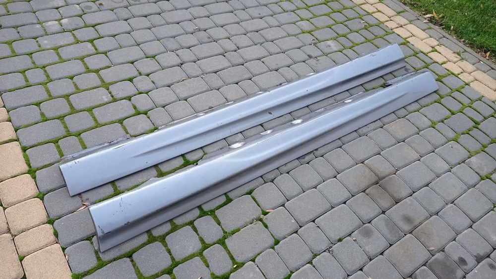 Nakładki na Progi BMW E46 Sedan Kombi M-PAKIET Silbergrau Metallic