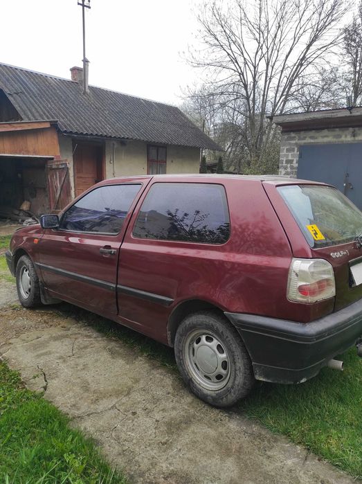 Volkswagen Golf 3 бензин 1,4