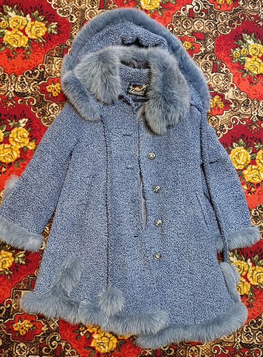 Пальто зимове з натуральним хутром