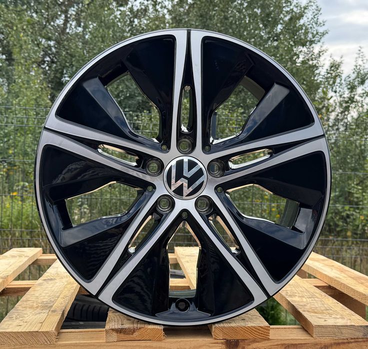 Alufelgi 5x112 r18 VW Golf Passat Jetta Touran Caddy Audi A3 8P 248# Felgi aluminiowe