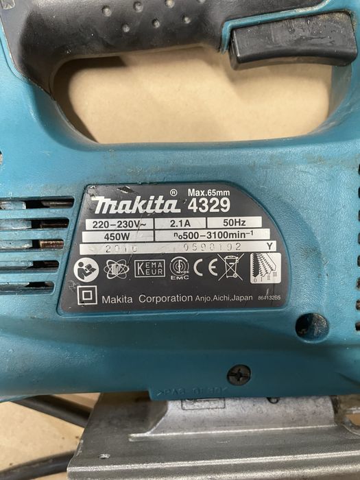 Wyrzynarka Makita 4329