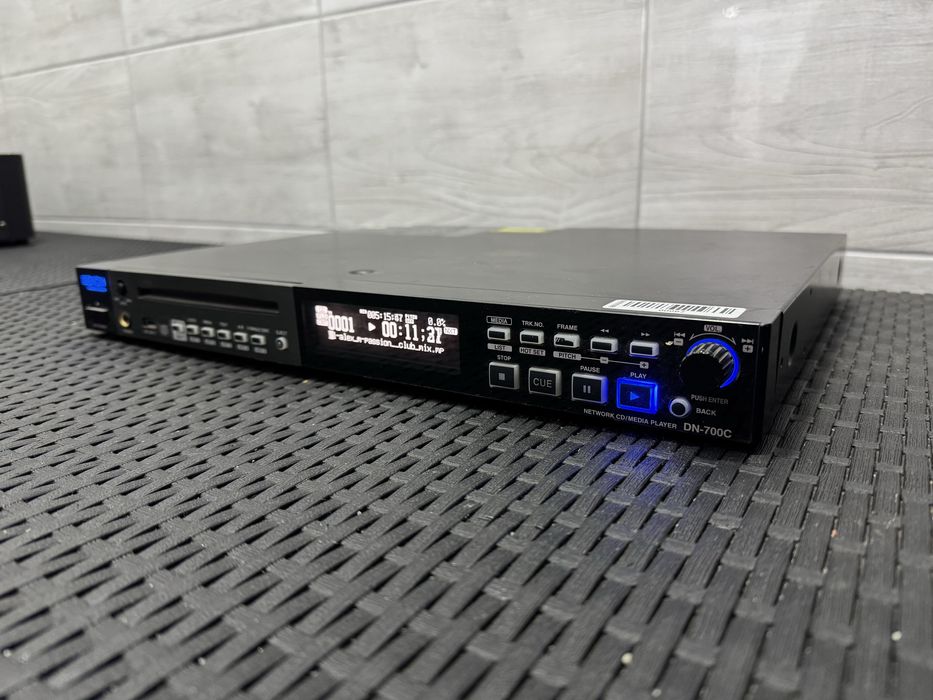 Profesjonalny estradowy odtwarzacz lan Denon DN-700c okazja nowy 2500