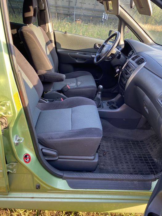 MAZDA Premasy 2.0 бензин/ фари