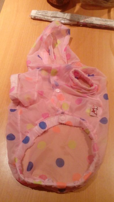 Casaco impermeável para cadela