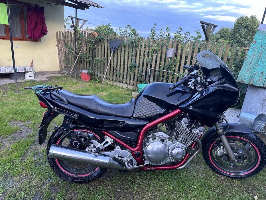 Мотоцикл (байк) ямаха Yamaha Diversion 900