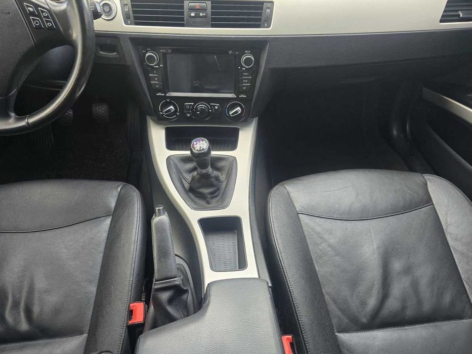 Продам BMW 3 Series 2011. Можна в розстрочку, під викуп.