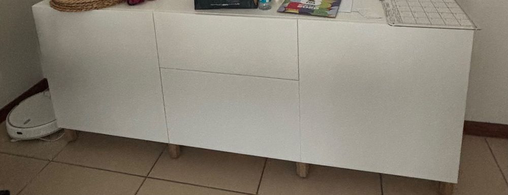 Aparador BESTA Ikea