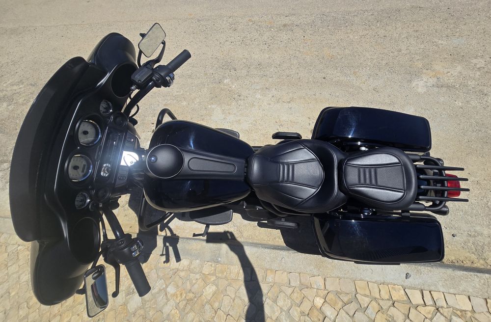 Harley davidson street glide special