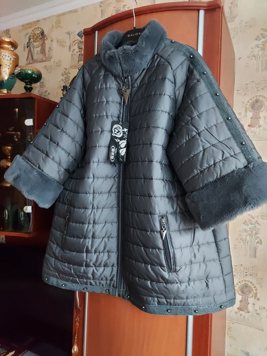 Sassofono, Eze модная куртка автоледи . Еврозима. Баталы.