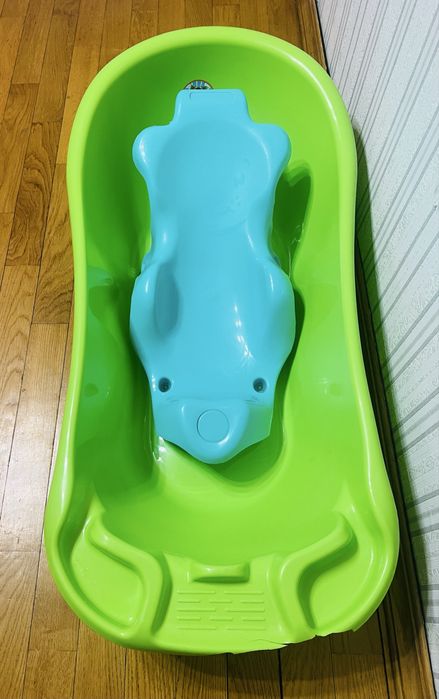 Дитяча ваночка та гірка для купання