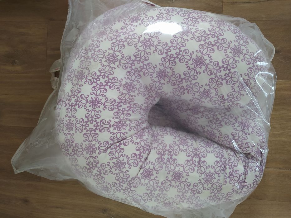 Poduszka Mother Hood pod brzuch lub plecy w czasie ciąży oraz do karmi