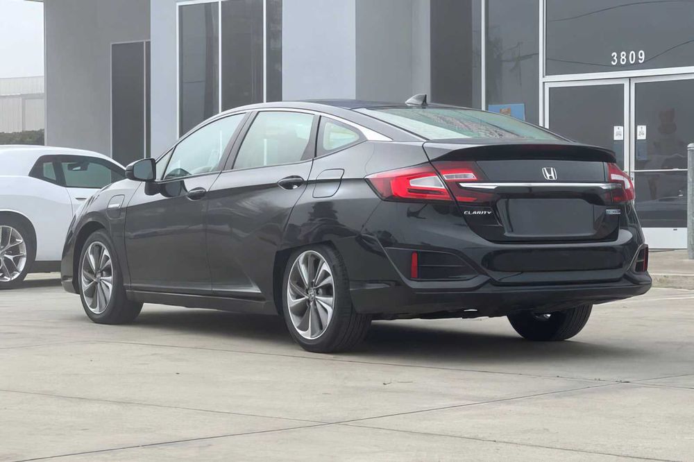 Honda Clarity      2020
