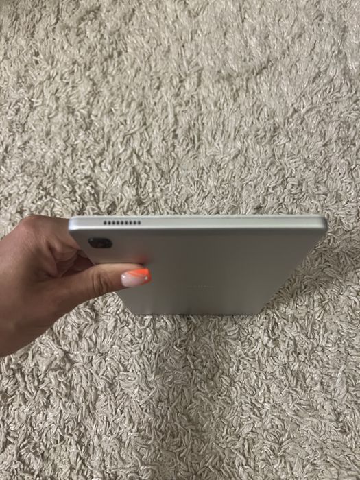 Продам планшет samsung galaxy Tab A7