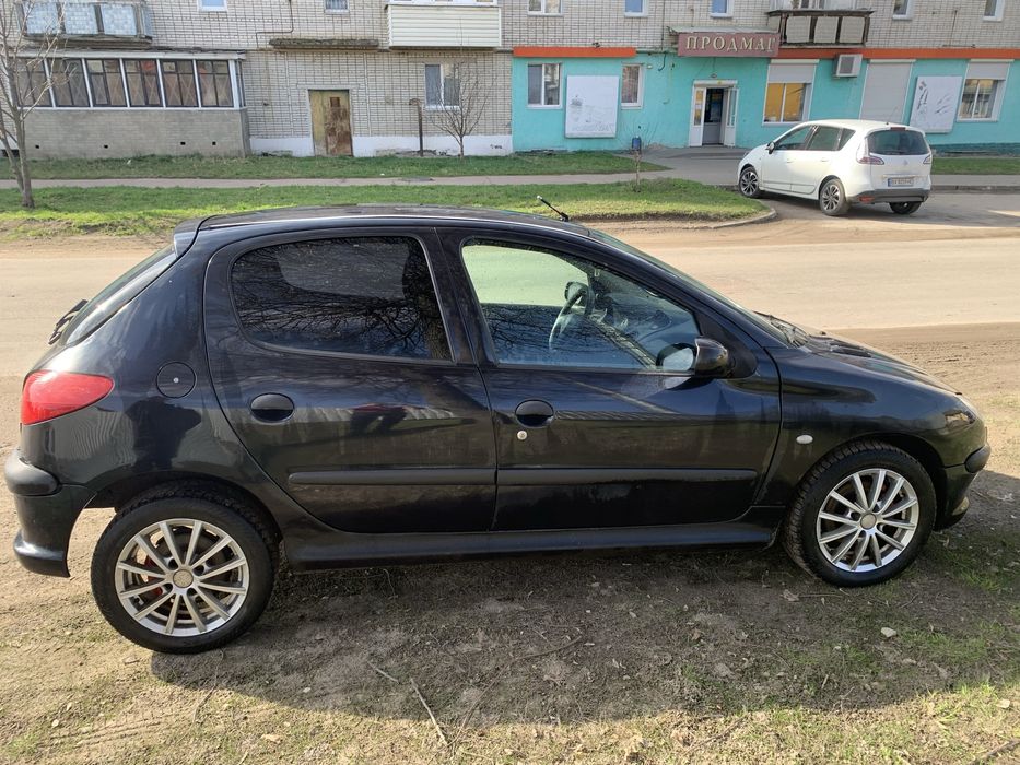 Продам Peugeot 206