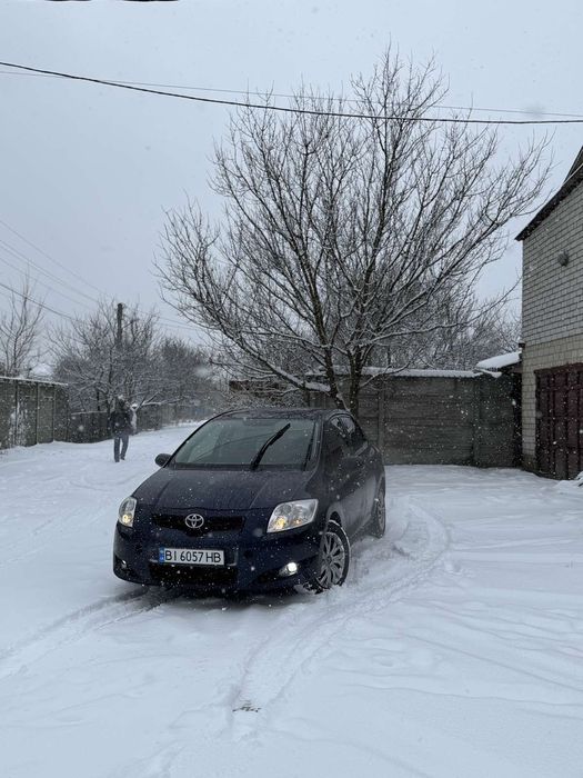 Продам Toyota auris
