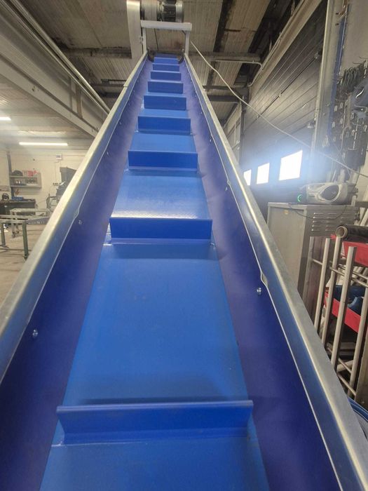 Przenosnik taśmowy transporter podajnik taśmociąg skośny wznoszący