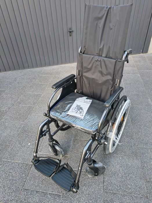 Lekki wózek inwalidzki aluminiowy Vermeiren D200 / D200P – NOWY!