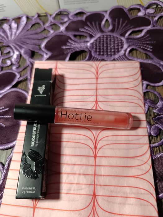 Blyszczyk do ust od Younique