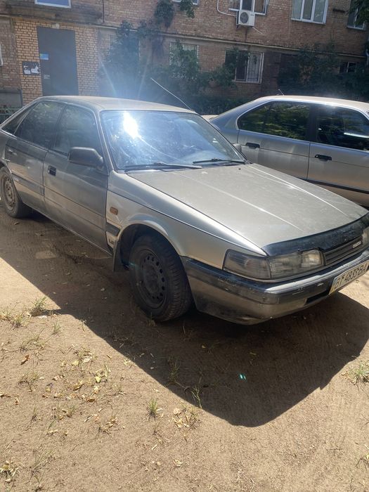 Продам автомобіль Мазда 626