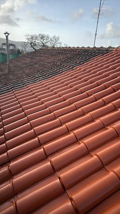 Limpezas de exteriores com máquina de pressão e Limpeza de terrenos