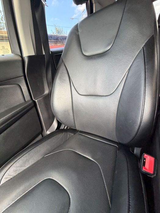 Автомобіль Ford Edge