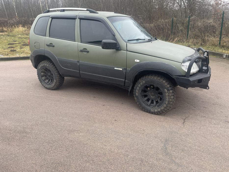 Нива шевроле 2013 року