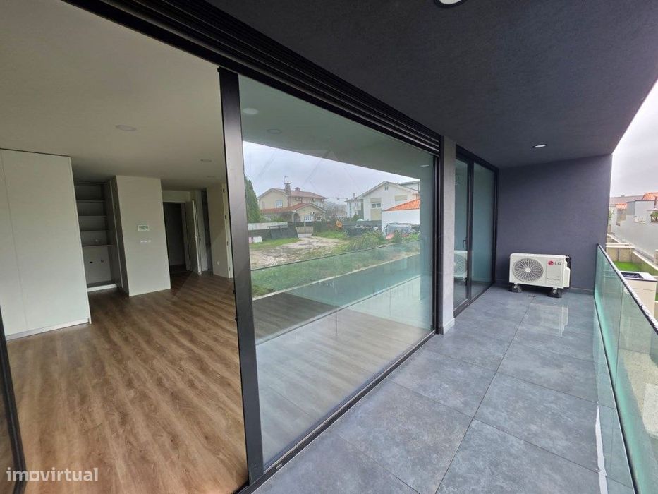 Apartamento T1 Novo em empreendimento de luxo