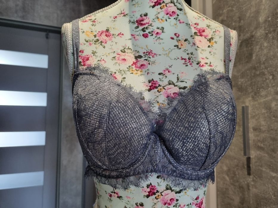 Biustonosz Victoria's Secret 70E 32DD F70