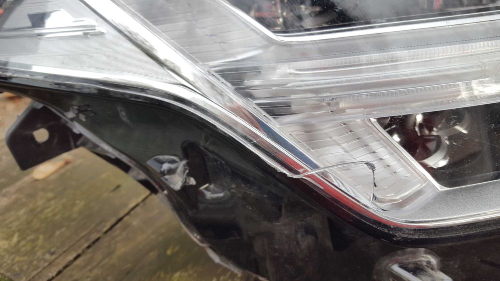 volvo xc90 II  mid led prawa