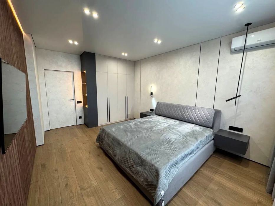 ДИЗАЙНЕРСЬКА 1+1к. квартира в ЖК Паркові Озера2, вул. Воскресенська 2В