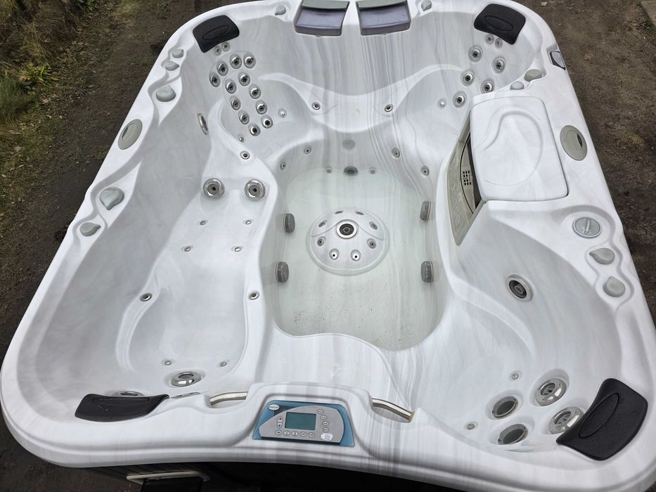 Jacuzzi Sundance Maxxus , nowe dysze , nowa grzalka - Transport PL