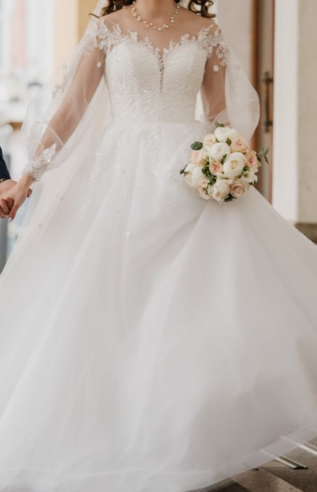 Розкішна весільна сукня преміум-класу