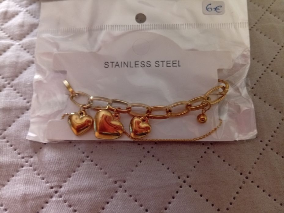 Pulseiras novas embaladas