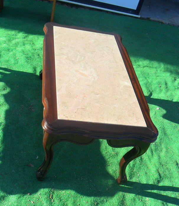 Mesa sala estar ou de apoio