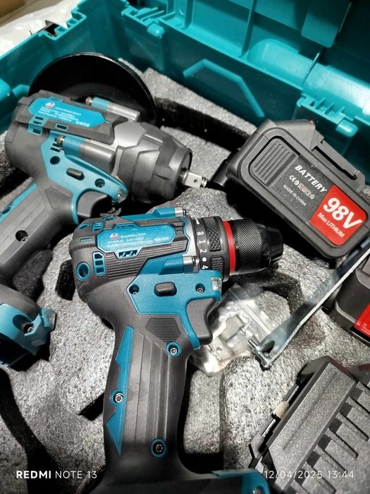 Kit 3 máquinas motor brushless c/2 baterias 98v compatíveis com makita