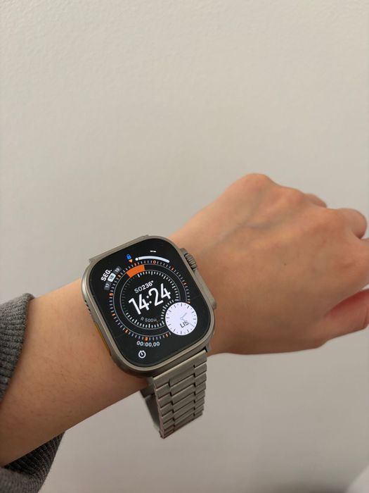 Apple Watch Ultra 1 (49mm) – Titânio – Com Bracelete Metal