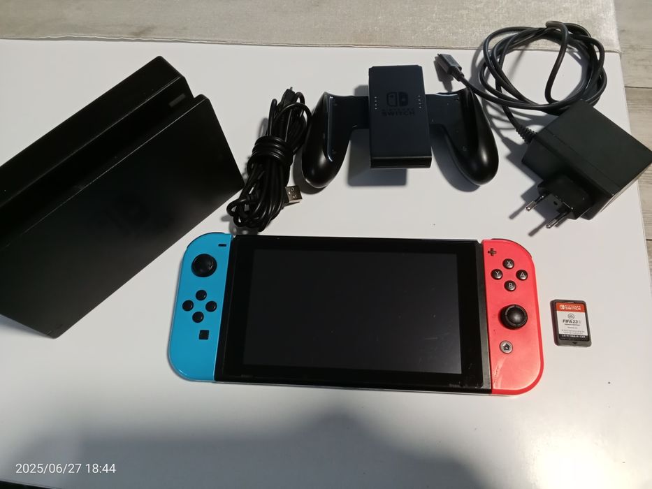 Nintendo switch  z grami